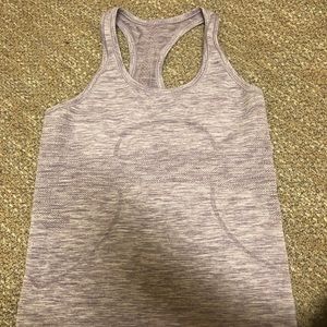 size 6 lululemon tank